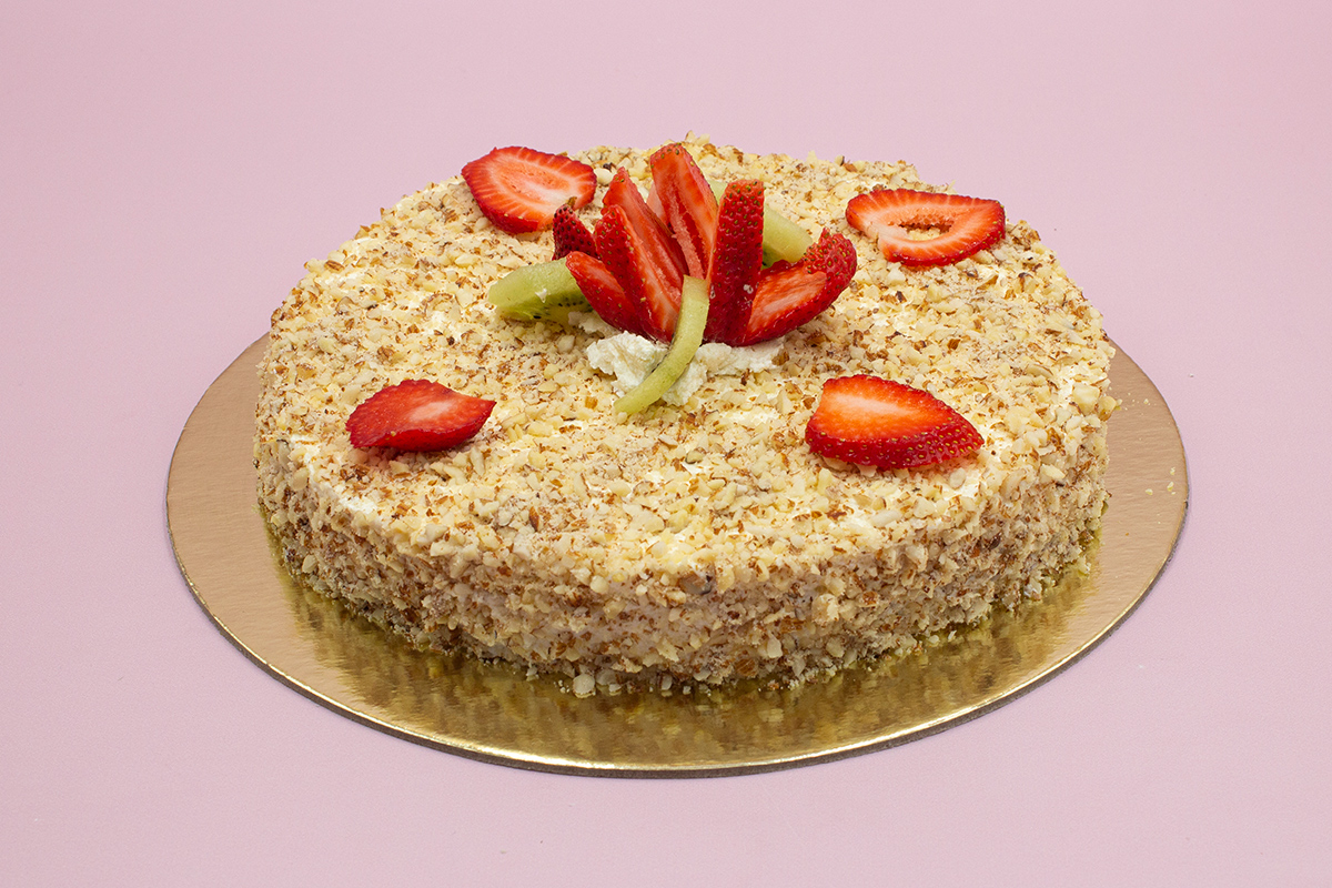 Creamy Vanilla rounded cake